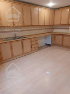 ۲۱۰مترولنجک زیرسیزدهم