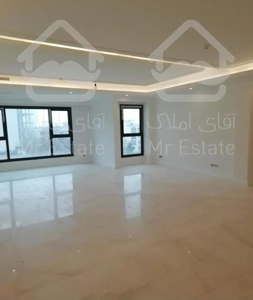 آپارتمان ۱۶۶ متری برای اجاره در نیاوران