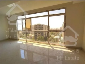 آپارتمان 100 متری غرق نور