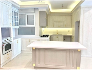 ۱۸۰متر/پارک ملت/فول بازسازی/متریال دار