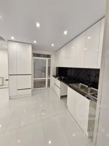 فروش آپارتمان ۹۵متری غرق در نور بدون ضعف دسترسی قوی