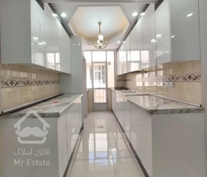 ۵۷متر فول روبه آفتاب تاپ لوکیشن