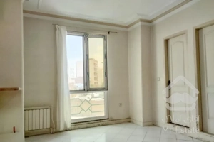 ۶۰ متر/۲ خواب/با پارکینگ/استاد معین