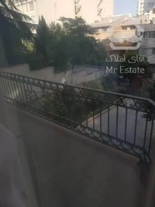 زعفرانیه 200 متر بازسازی شده با مشاعات