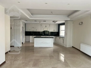 اجاره ۱۳۵متر کلیدنخورده فرمانه فرعی دنج فوری