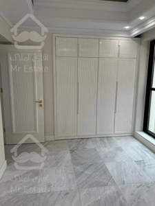 آپارتمان ۱۶۶ متری برای فروش در اختیاریه