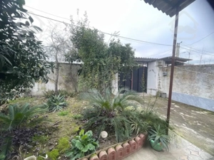 ویلا فلت ۳۰۰متری/بازسازی شده/مدارک قابل استعلام