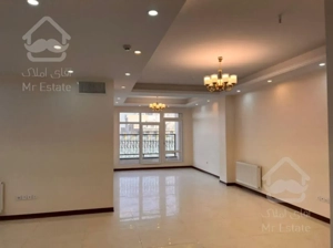 ۹۵ متر*دو پارکینگ*غرق در نور