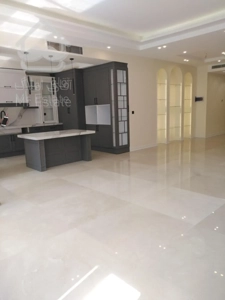 90متر فول امکانات خوش نقشه سالن یه تیکه