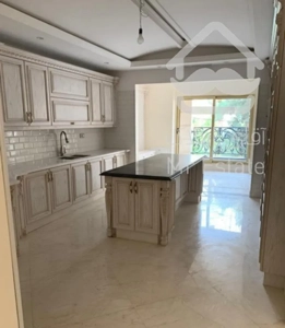 آپارتمان ۱۴۵ متری برای فروش در پاسداران