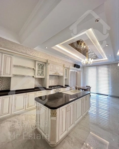 فروش سازه ای بی نظیر و برند در قلب سعادت آباد