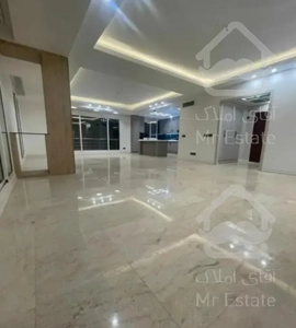 ۱۳۵ متر، پرنور، خوش نقشه، زیر قیمت