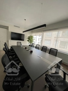 *شمال میرداماد/200متر سند اداری/2 پارکینگ/فول نوسازی*