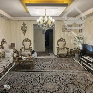 فروش آپارتمان ۸۲ متری در شهران جنوبی فول دو خواب سالن پرده خور