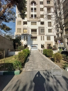 بلوار ۲۴متری ۱۷۶متر۳خواب