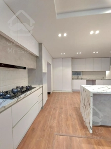 آپارتمان۱۶۳متر ۳خواب / سرمایه گذاری