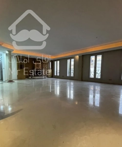 آپارتمان ۲۱۵ متری برای اجاره در فرمانیه