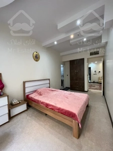 95متر/غرق نور/کم واحد/لوکیشن عالی