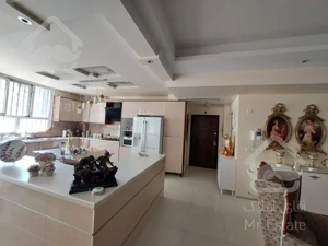 آپارتمان 126متری/شیخ بهایی شمالی/خ صابری/3خواب