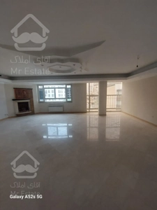 ۲۱۵متری ۴خواب  ۲پارکینگ سندی باکس