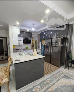 ۱۰۰ متر/۲ خواب/نور و نقشه عالی/لوکیشن دنج