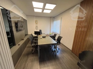 *قلب میرداماد/130 متر موقعیت اداری/4 خواب/تابلوخور*