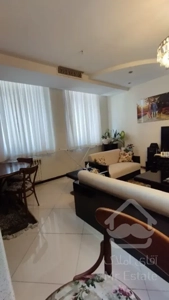 فروش آپارتمان ۸۰متری فول امکانات سالن پرده خور