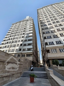 فروش آپارتمان ۷۱ متری در آسمانخراش مروارید غرب
