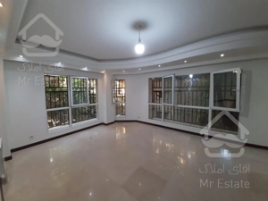 ۸۱ متری نورگیر عالی