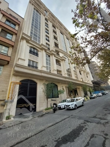 مروارید 300متر4خواب 4پارکینگ سندی