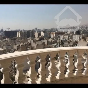 ۱۱۰متر  *  برج نشین  *  ویو ابدی  *  فول امکانات