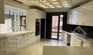 آپارتمان ۲۱۶‌متری برای اجاره در فرمانیه