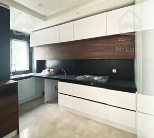 ۸۵ متر  کلید نخورده سالن پرده خور