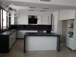 140متر غرق نور طبقه 5تک واحدی