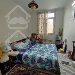 ۷۰ متر/دو خواب/بالا همکف/پارکینگ سندی