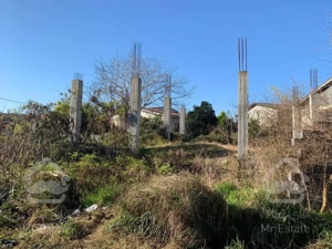 زمین۳۲۰متری کاربری مسکونی قابل ساخت