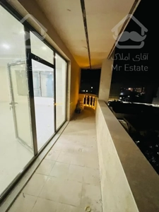 سه خواب دو بر پنجره های قدی و سراسر نور داروپخش