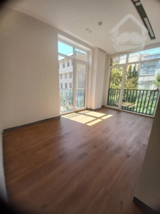 ۸۶ متری. نوساز مدرن. دلیری