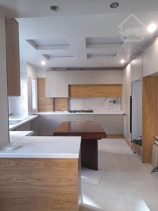 شمال جردن. ۱۷۱متر نوسازی شده .دارای پارکینگ و قدرالسهم