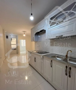 ۴۰ متر آسانسور انباری بالکن