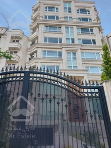 بلوار ۲۴متری ۳۳۰متری ۴خواب ۲پارکینگ سندی باکس