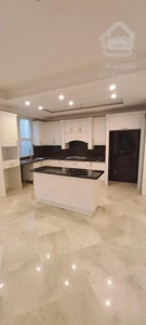 ۱۰۵ متر ۲ خواب /فول امکانات/سالن پرده خور /نوساز