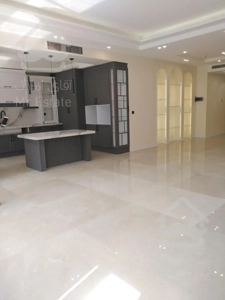 100متر نوساز کلید نخورده باغ فیض