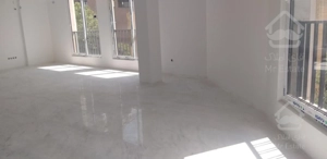 رهن و اجاره آپارتمان اداری۱۸۵ متری در اقدسیه