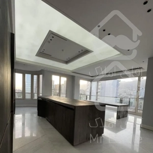 رهن و اجاره آپارتمان ۳۰۰متری فول مشاعات در نیاوران