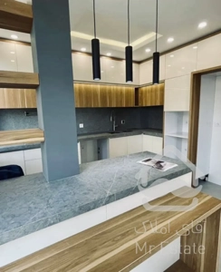 اجاره ۹۸متر حکمت فرعی دنج و خلوت فول امکانات