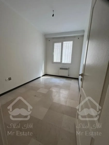 70متر، کلید نخورده، نور خطی جنوب