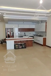 آپارتمان 81 متری « ورزی جنوبی » رو به آفتاب