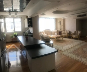 ۹۵متر فاقد پارکینگ