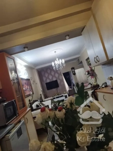 75متر/خوش نقشه/فول امکانات/عالی